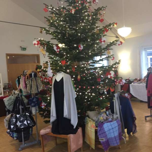 Juletræet på SSFs julebasar på Ejderhuset i Rendsborg
